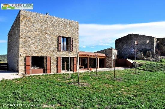 MASÍA (DE UNOS 333 M2) EN LAS CERCANÍAS DE SANTA COLOMA DE QUERALT. - TARRAGONA