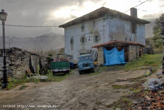 CASA DE PUEBLO A REHABILITAR CON TERRENO URBANO - BURGOS