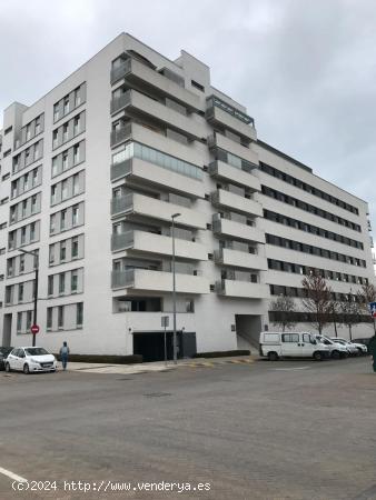 Ekiser vende plazas de garaje en Arrosadía, Pamplona - NAVARRA