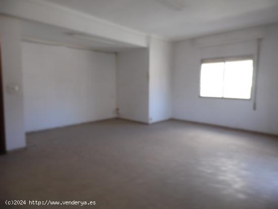 Venta de vivienda esquinera en la avenida España. Segorbe. Castellón. - CASTELLON