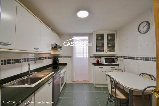 SEÑALIZADO - FRESNOS -DUPLEX de 3 habitaciones, 3 baños. Trastero, piscina y garaje. - MADRID