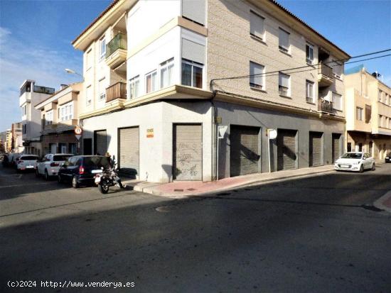 Local Comercial, bien ubicado, con entrada a dos calles. - ALICANTE