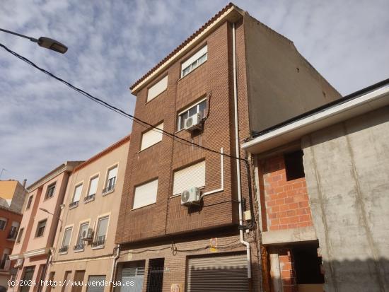  VIVIENDA EN TERCERA PLANTA DE ALTURAS PARA REFORMAR - ALBACETE 