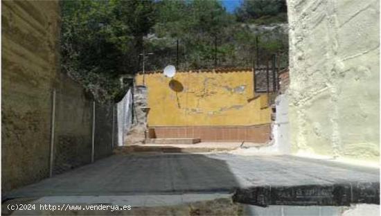 TERRENY URBÀ EN VENDA EN LA TORRE DE CLARAMUNT - BARCELONA