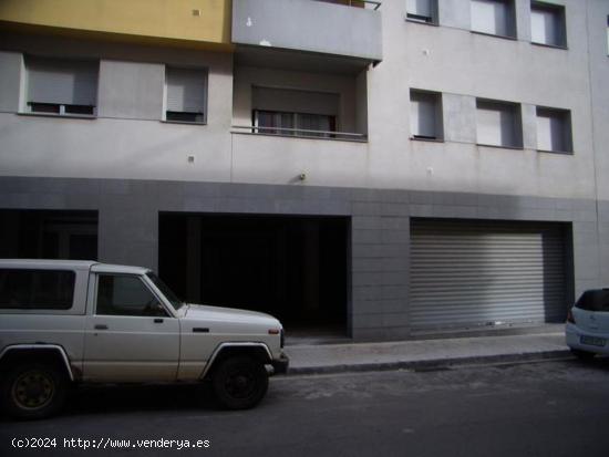 LOCAL COMERCIAL EN VENDA A VILANOVA DEL CAMÍ - BARCELONA