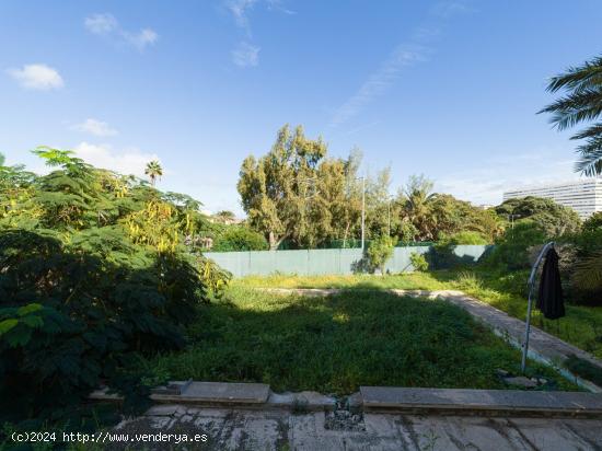 CHALET EN CIUDAD JARDÍN Y PARCELA INDEPENDIENTE - LAS PALMAS