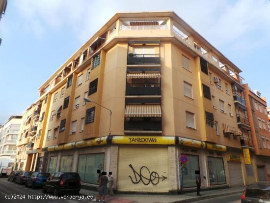 GRAN LOCAL COMERCIAL-GRANDES ESCAPARATES - ALICANTE