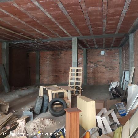  SE VENDE LOCAL COMERCIAL EN ZONA ALTA - LEON 