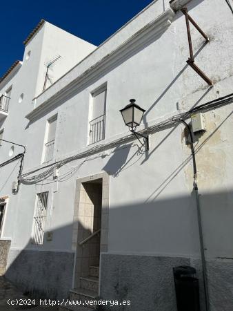 CASA DE PUEBLO EN ALCALÁ DE LOS GAZULES - CADIZ