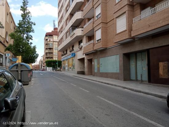 LOCAL CENTRICO - EXCELENTE UBICACION - ALICANTE