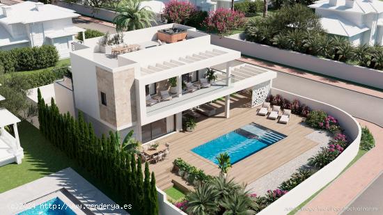 VILLA CON GARAJE Y PISCINA PRIVADA. - ALICANTE