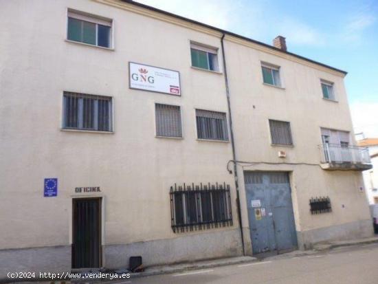 Urbis te ofrece nave industrial a la venta en Ledrada, Salamanca. - SALAMANCA