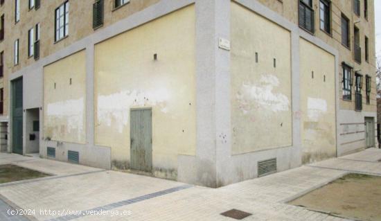 Urbis te ofrece un local comercial en venta en zona Capuchinos, Salamanca. - SALAMANCA