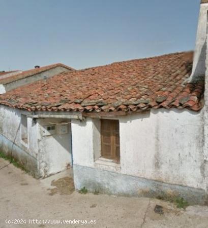 Urbis te ofrece una casa de pueblo en venta en Cilleros de la Bastida, Salamanca. - SALAMANCA