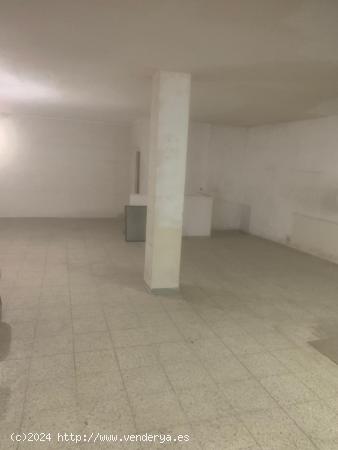 Urbis te ofrece un local comercial en venta en zona San Bernardo, Salamanca. - SALAMANCA