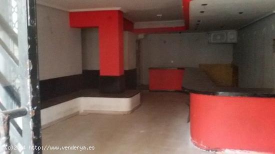  Urbis te ofrece un amplio local comercial en venta en zona Las Úrsulas, Salamanca. - SALAMANCA 