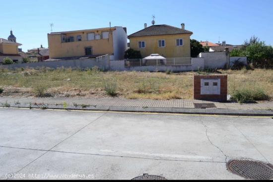 Urbis te ofrece un estupendo solar en venta en Ciudad Rodrigo, Salamanca. - SALAMANCA