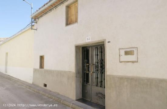 Urbis te ofrece una estupenda casa en Macotera, Salamanca - SALAMANCA