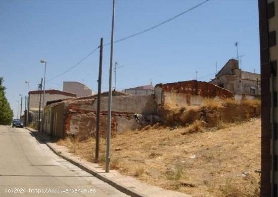 Urbis ofrece un ESTUPENDO terreno Urbano en ZONA CEMENTERIO VALHONDO (SALAMANCA) - SALAMANCA