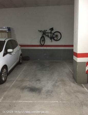 Urbis te ofrece una plaza de garaje en zona Puente Ladrillo-Toreses, Salamanca. - SALAMANCA