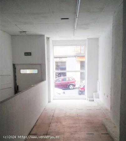 Urbis te ofrece un estupendo local comercial en alquiler en zona Carmelitas-Oeste, Salamanca. - SALA