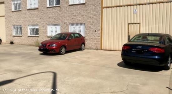 Urbis te ofrece un conjunto de dos naves industriales en zona El Montalvo II, Salamanca. - SALAMANCA