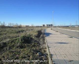  Urbis te ofrece un suelo industrial en venta en Valladolid. - VALLADOLID 