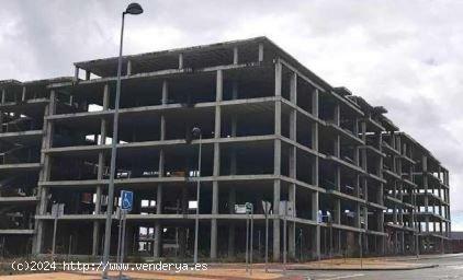 Urbis te ofrece un conjunto de edificios en obra en venta en Arroyo de la Encomienda, Valladolid. - 