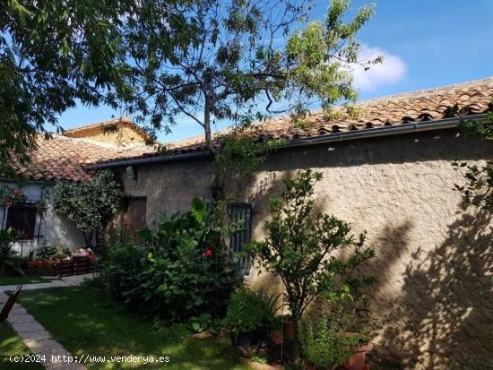 Urbis te ofrece una casa con terreno en venta en Aldehuela de Yeltes, Salamanca. - SALAMANCA