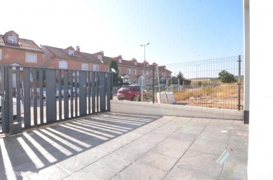 Urbis te ofrece unos chalets adosados en venta en Doñinos de Salamanca, Salamanca. - SALAMANCA