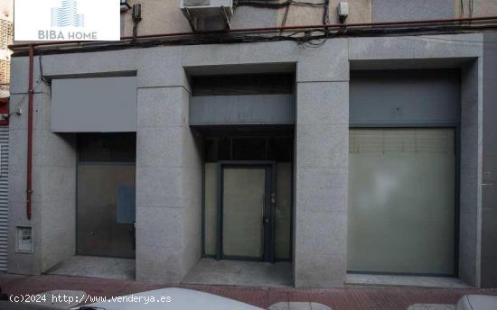 SE VENDE LOCAL COMERCIAL EN SAN SEBASTIAN DE LOS REYES. ZONA CALLE REAL. SIN COMISIÓN DE AGENCIA. -