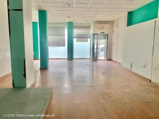 LOCAL COMERCIAL A 100 mt. DEL CORTE INGLÉS - BADAJOZ