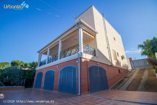  chalet en una de las mejores urbanizaciones de badajoz - BADAJOZ 