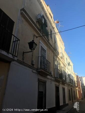  PISO A LA VENTA EN EL CASCO ANTIGUO - BADAJOZ 