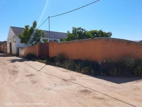 Terreno urbano no consolidado en venta en c. San Marcos, 21b, Almendralejo, Badajoz - BADAJOZ