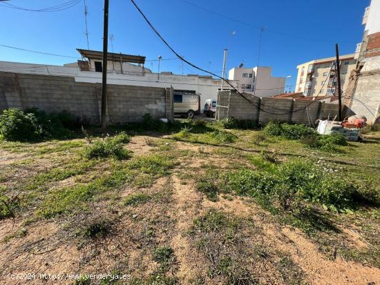 Terreno urbano para construir en venta en c. enrique triviño, 7, Almendralejo, Badajoz - BADAJOZ