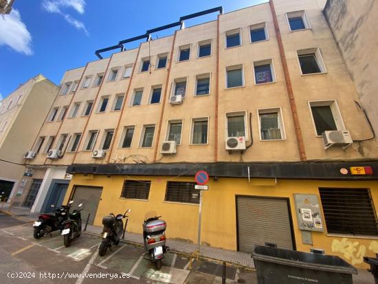 OFICINA EN VENTA CASCO ANTIGUO - BADAJOZ