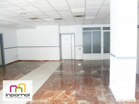 Local comercial en venta  - BADAJOZ