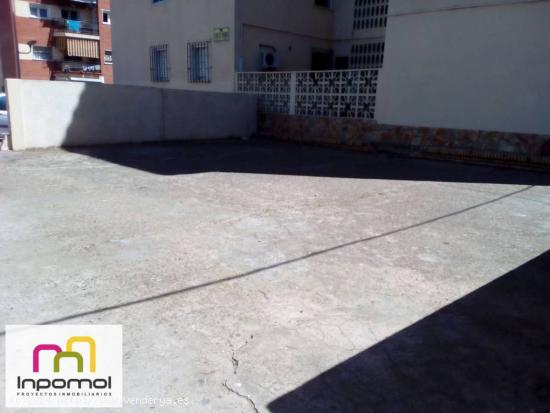 Local comercial en alquiler  - BADAJOZ