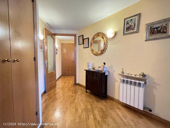 Gran piso en venta con pkg y trastero! - BARCELONA