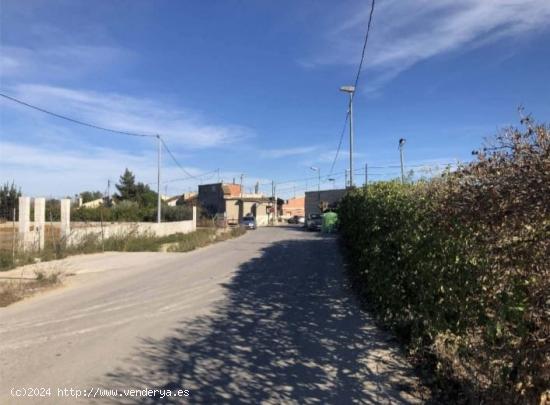 Nave en varias plantas en venta en El Regueron - MURCIA