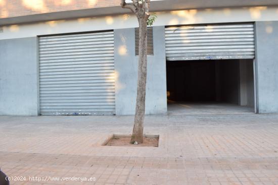 ALQUILER DE LOCAL COMERCIAL EN CATARROJA - VALENCIA