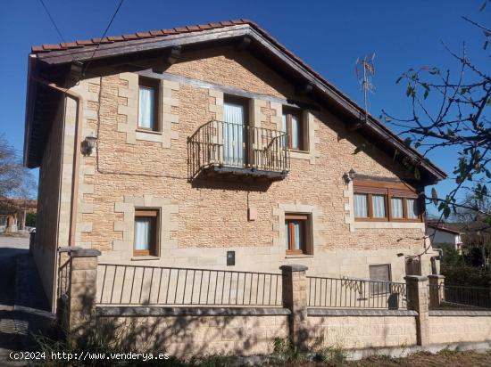 Céntrico !! Se Vende Chalet en Valle de Mena - BURGOS