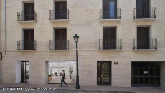 A la venta local de 74 m2 útiles C/ Predicadores junto a Plaza Sto. Domingo - ZARAGOZA