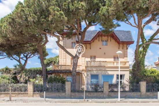 Villa modernista en alquiler frente al mar, en Sant Vicenç de Montalt. - BARCELONA