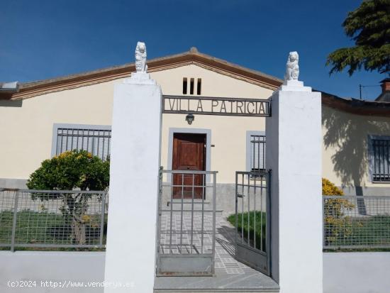 ESPECTACULAR Y UNICA CASA EN PERFECTO ESTADO DE CONSERVACION - AVILA