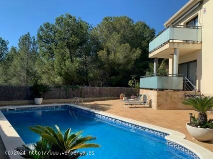  CHALET DE ALTO  STANDING SEMINUEVO EN CALAFELL - TARRAGONA 