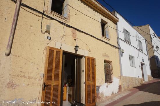 CASA EN VENTA EN PLENA NATURALEZA - TARRAGONA