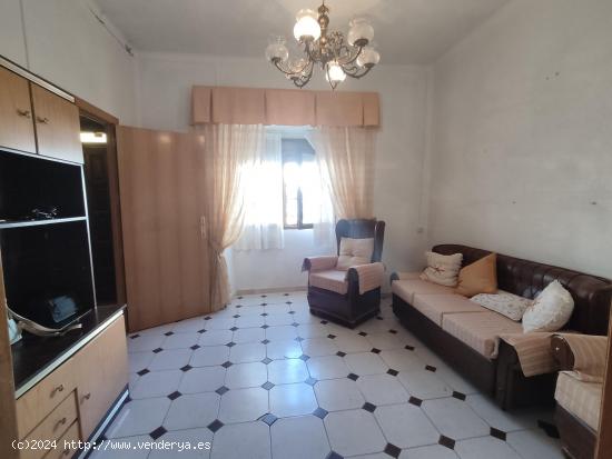  CASA A REFORMAR EN DOS ALTURAS SITUADA CALLE RONDILLA CRUZ VERDE CON 46 m2 DE PARCELA. - CIUDAD REAL 