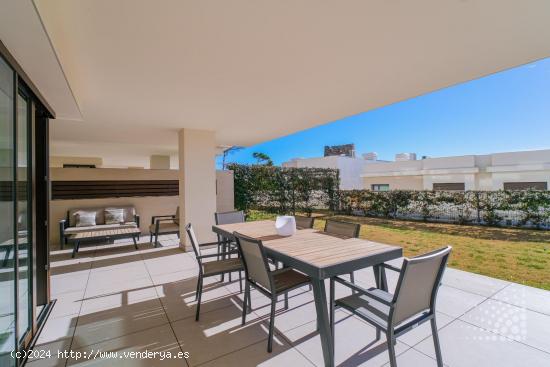 Exclusivo Apartamento en un Prestigioso Residencial en la Nueva Milla de Oro - MALAGA